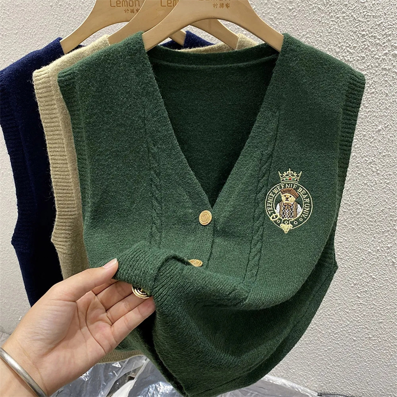 New Embroidered Bear Knitted L - Sewing Vest ulasan dan harga